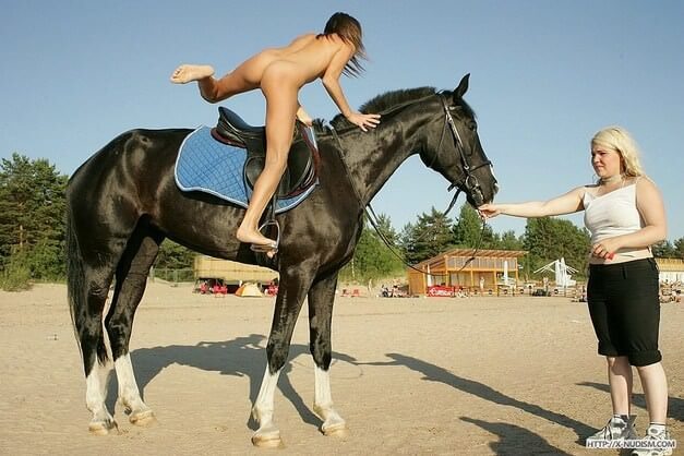 Ride on horseback - A love of the sun and fresh air are important values for those who practice naturism and nudism