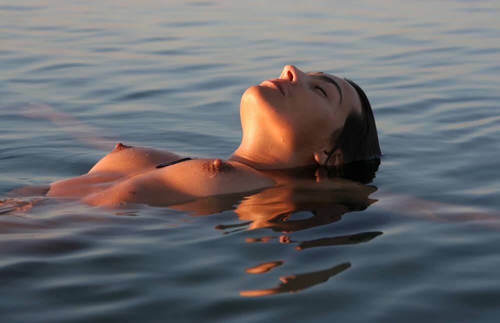 Sunlight Water to the Night pics - Living in harmony and tranquility is the goal of naturists