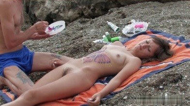 Naked body art on the beach Full HD video - Poor naked people and rich naked people in one place
