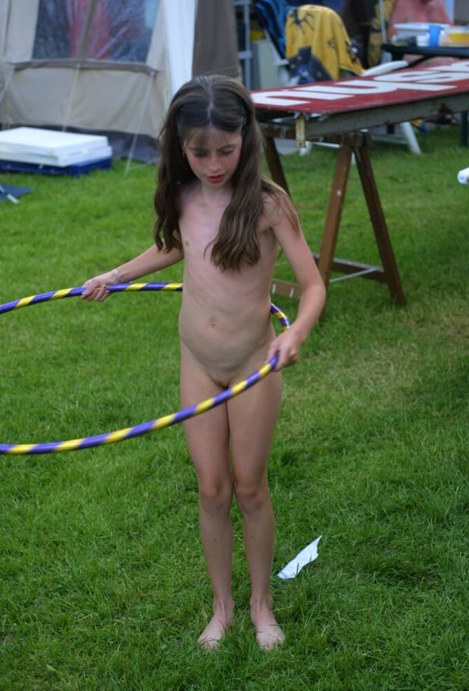 Holland Grass Hula Hoops pics - Naturism teaches us to accept ourselves and others without judgment