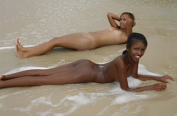 Brazilian Nudists # 1 pics - Many naked men and women