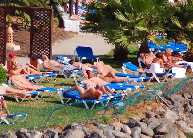 Enature - Les textiles - True nudism began here