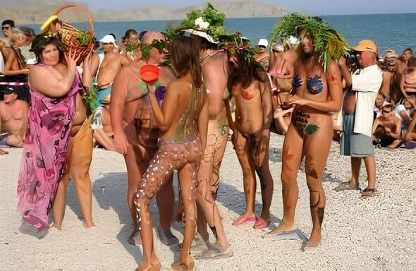 Premium Content # 34 - Love for oneself and nature as the foundation of the naturist lifestyle