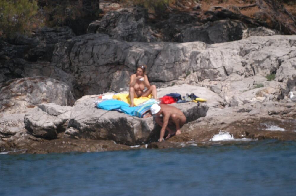 Croatian Rock-Front Coast pics - Nature provides the energy and strength for life, and well simply be naked