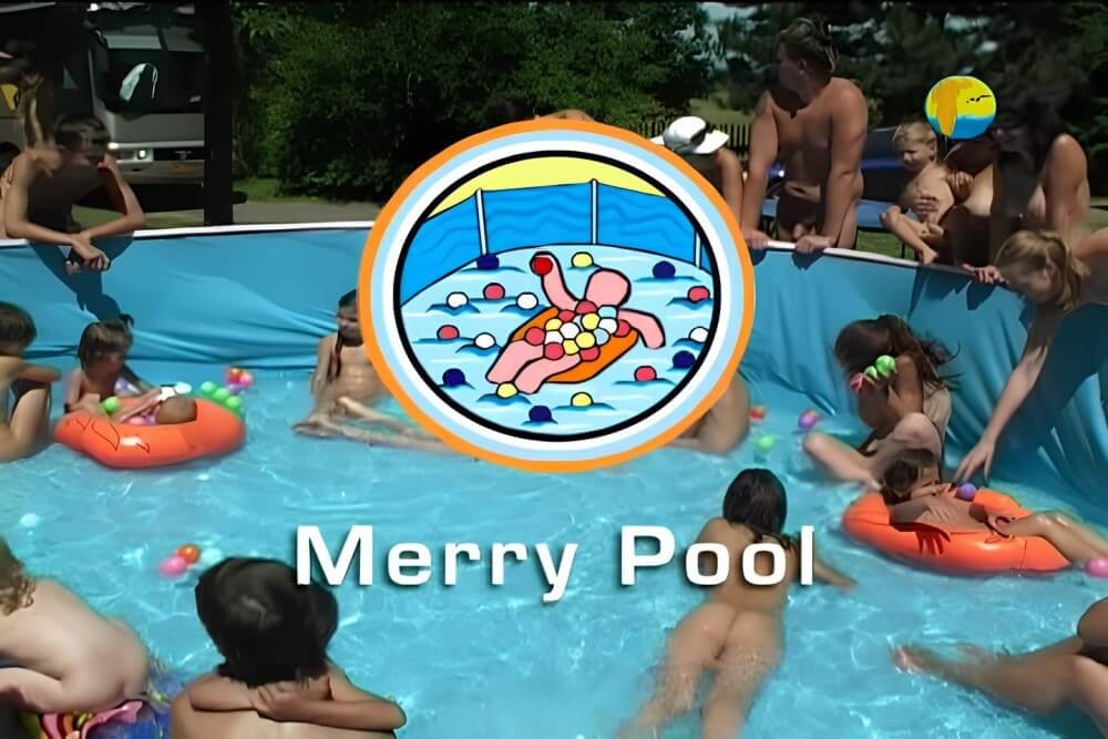 Naturist Freedom: Merry Pool - Naturists respect each other and those around them