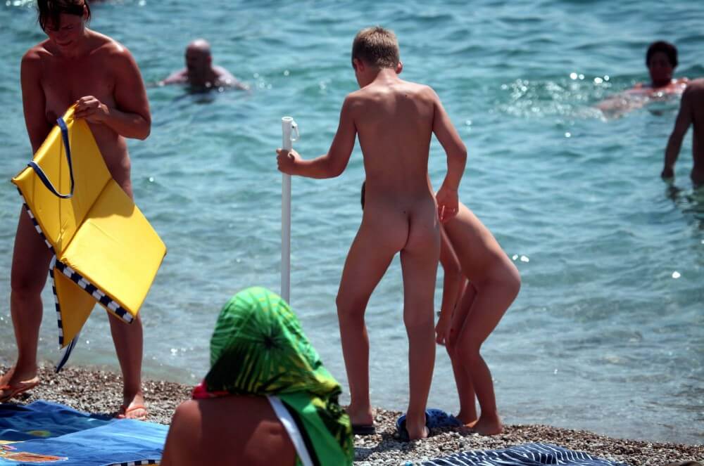 Water Camp pics - Family naturism in European countries
