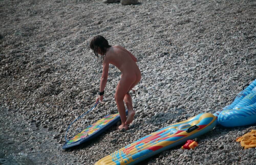 Naturist Surf Board Glides pics - Naturism teaches us to accept and respect ourselves and others without inhibition