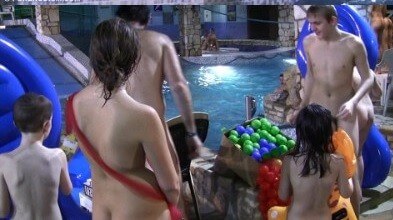 Splashing Water Zone 1 - Sincerity and openness are the foundation of the nudist and naturist lifestyle