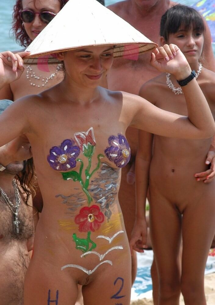 Nudist gathering on the beach video - Nudism strengthens health and self-esteem