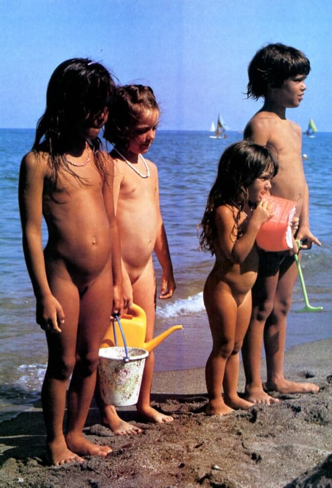 Jung und Frei Nr 6 - The natural beauty of the body is one of the goals of naturism and nudism
