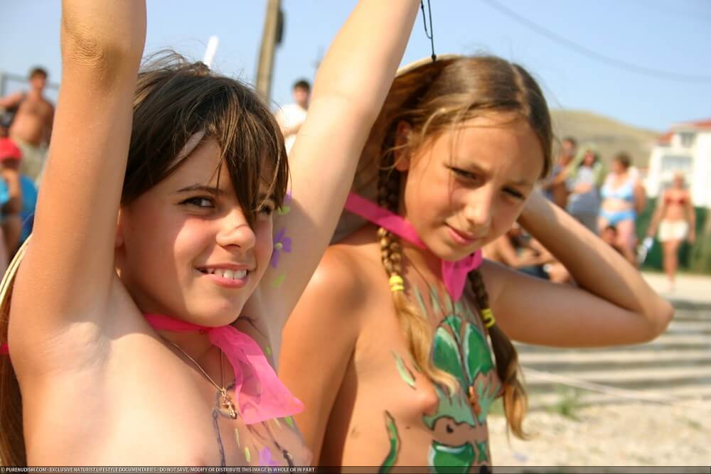 Premium Content # 25 - A nudist values simplicity and naturalness in life