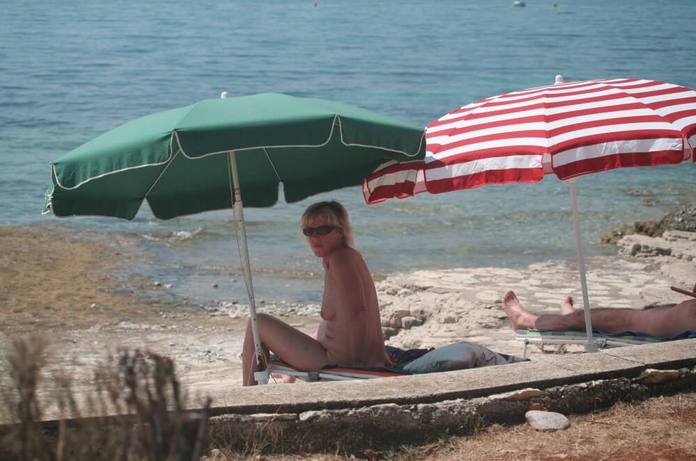 FKK Beachline Front pics - Many see bodily freedom as an important value