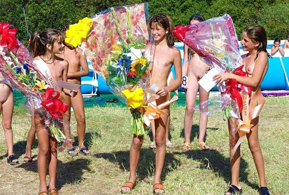 Nudism photo gallery # 2 - Naturalness and freedom go hand in hand with naturism