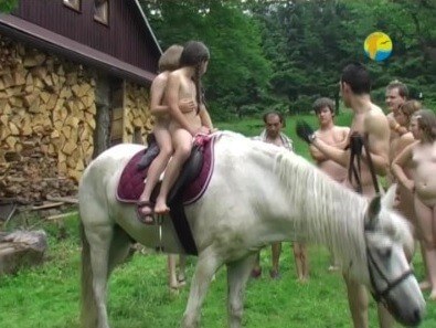 Naturist Freedom: In the Sun - Naturism as a way to connect with nature and achieve inner harmony