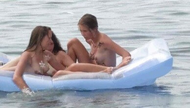 Body Art Nudist Beach 2 video Full HD - Nudism helps to overcome shyness and insecurities