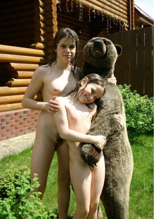 Naturism photo gallery # 57 - The body looks beautiful and natural in its natural, unadorned state