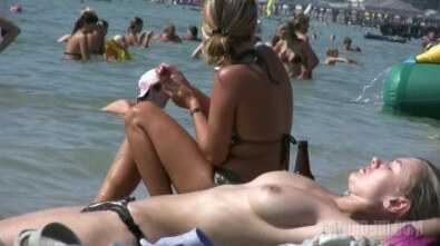 Sun Worshippers 1 - People who practice nudism also believe that everyone is equal, regardless of circumstances