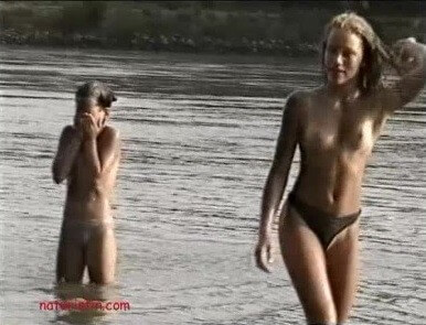 Naturistin: Dirty Girls - Nudity helps to overcome insecurities and boost self-esteem