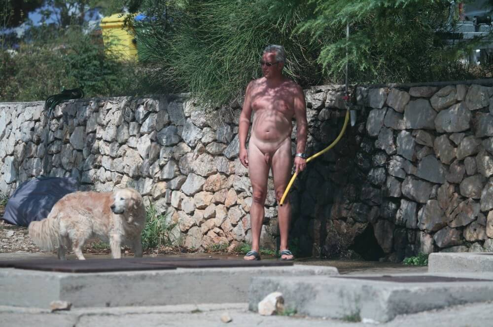 Shower-Wall Bath Parents pics - Looking at the sun and my own naked body