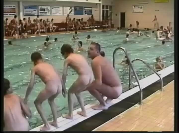 Helios Natura: Splish Splash Bares - Naturists live in harmony with nature