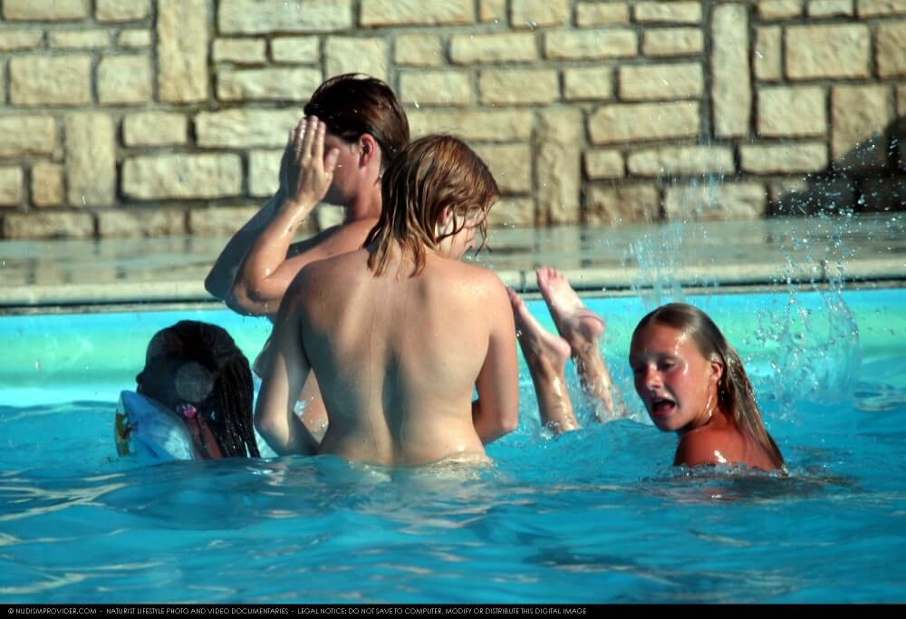 FKK water locations set 22 - It values honesty and sincerity in trusting the nudists around you