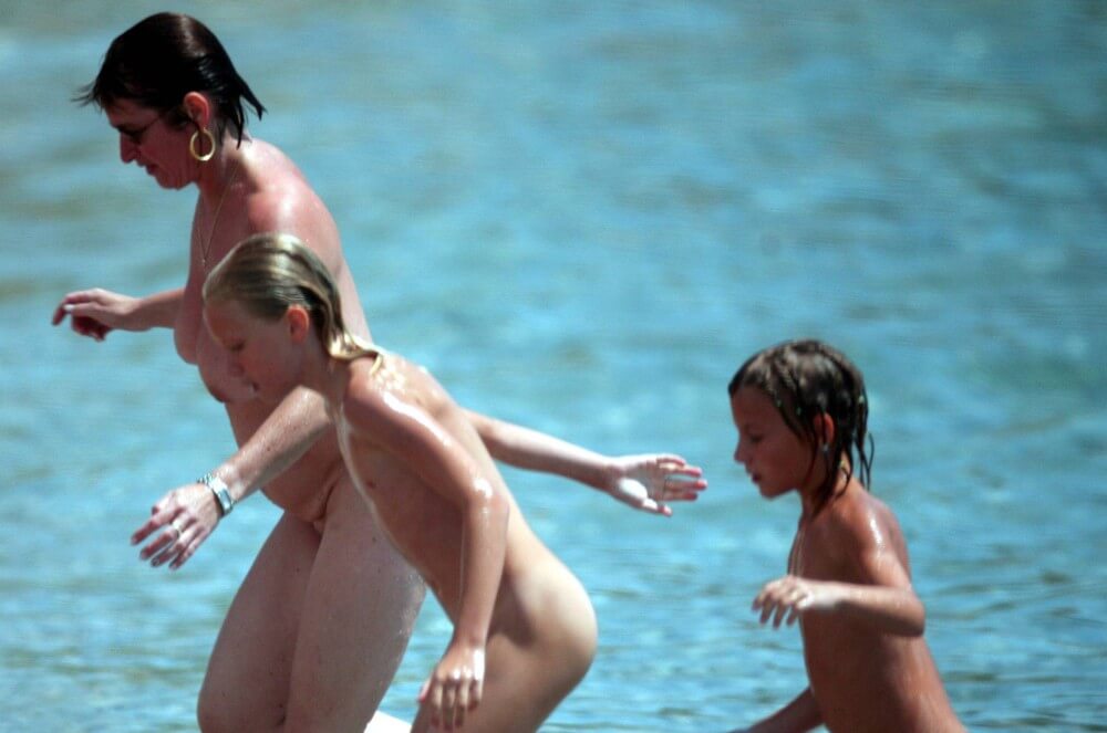 Running From the Waters pics - A person without clothes is closer to the wild