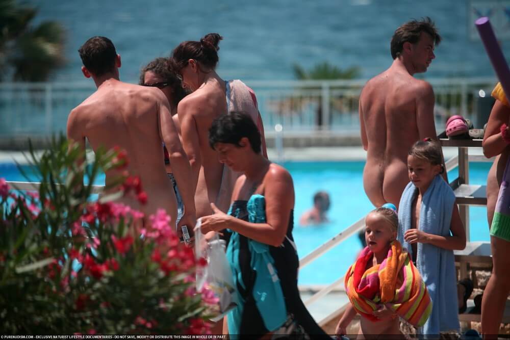 Naturism photo gallery # 66 - Interaction with nature through naturism and nudism